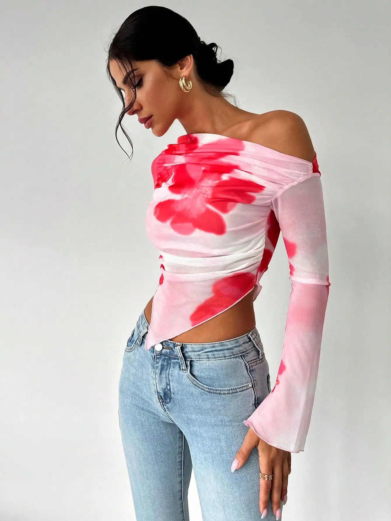 Sweet Spice Personality Style Mesh Print Diagonal Shoulder Long Sleeve Top Irregular Off-the-shoulder Short Top for Women